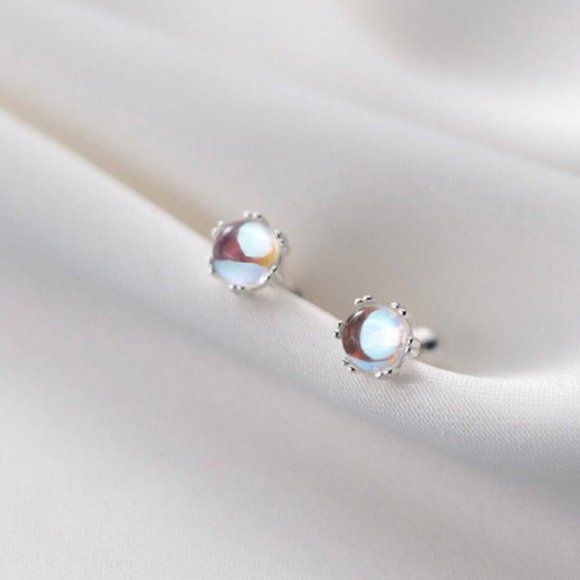 Solid Silver Screw back Solitaire Moonstone Small Studs Earrings- ESB010 - Picture 4 of 14